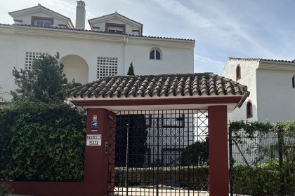 b2280afc168e6a3000484148da452413 - 30