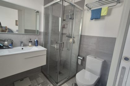 b242c9aa2e612498891f0ee9f0f82244 - 8