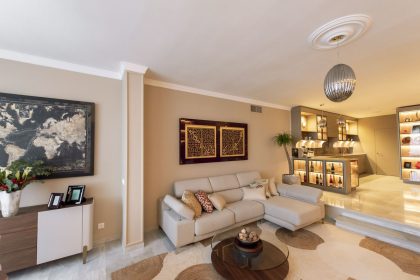 b2d4bd513e9e1e28831fb4cea131b588 - 19