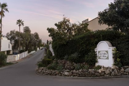 b2d4bd513e9e1e28831fb4cea131b588 - 46