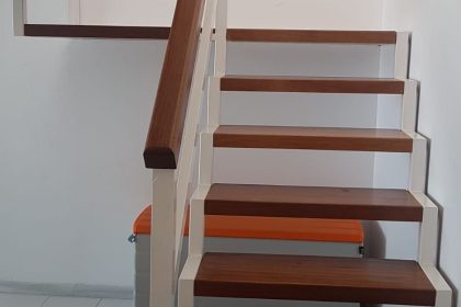 b7f31a33e228c5facacd20fd2a0bb86e - 9