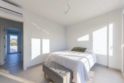 be19c11acd840f6f928317795720c38c - 19