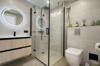 beee1da0f864048d9eb193d887a87370 - 17