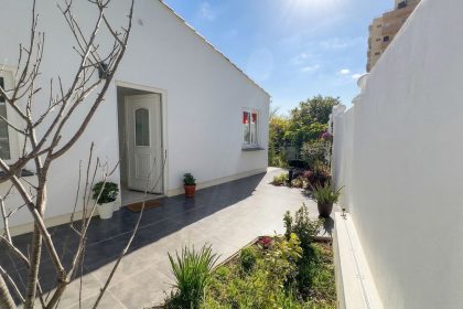 beee1da0f864048d9eb193d887a87370 - 2