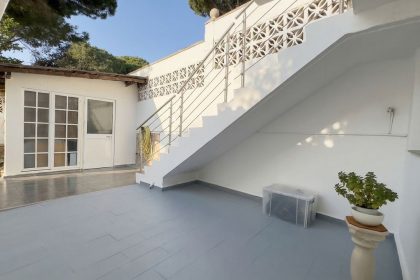 beee1da0f864048d9eb193d887a87370 - 22