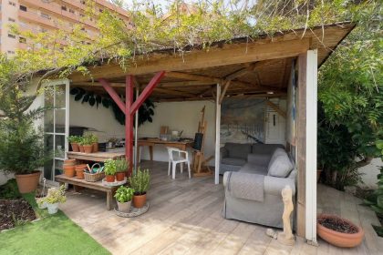 beee1da0f864048d9eb193d887a87370 - 26