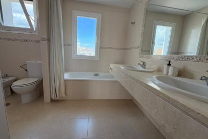 c00cd2a0823935423064efae86d6731e - 13