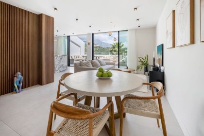 c67abe4fd402e135f2893e0dabcf49a8 - 10