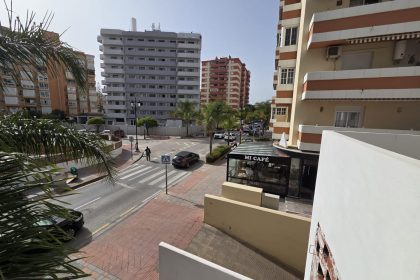 c7cb3b37c1dc3157f75e9ce47c02837a - 3