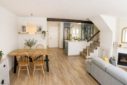 c8360a8ed29181687bd2ee69c0653872 - 12