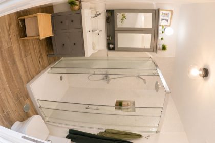 c8360a8ed29181687bd2ee69c0653872 - 9