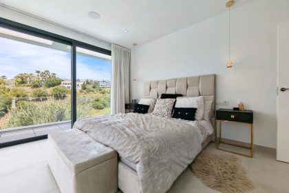 c9fea45e1b0eeb30e86872f6446d49c2 - 18