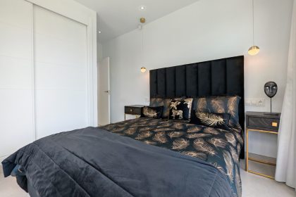 c9fea45e1b0eeb30e86872f6446d49c2 - 23