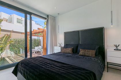 c9fea45e1b0eeb30e86872f6446d49c2 - 26