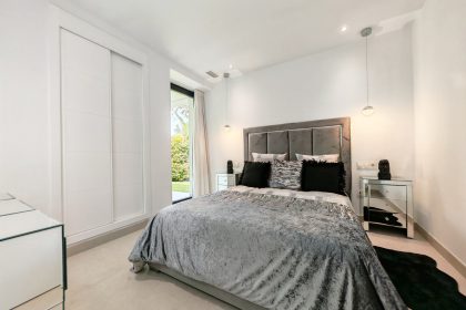 c9fea45e1b0eeb30e86872f6446d49c2 - 32