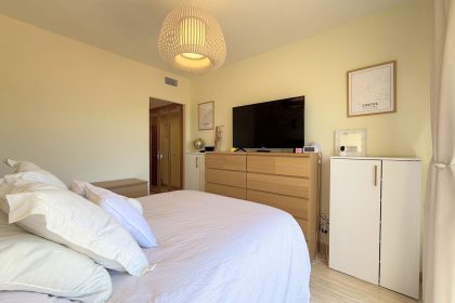 cb5f69da70c50cfcdc6dae31628ee349 - 16