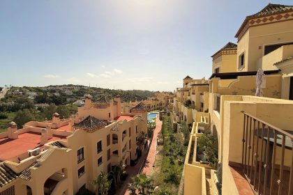 cb5f69da70c50cfcdc6dae31628ee349 - 30