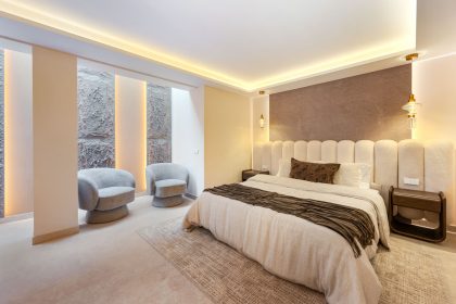 ccae584f4267847344e30e80c97fae4d - 15