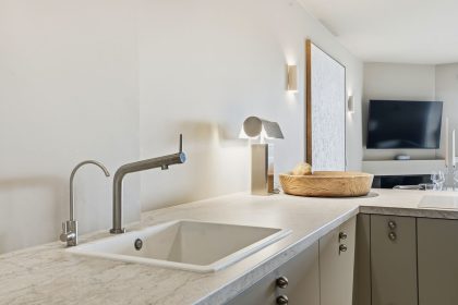 cf4edf9ebeb52fe6a05f4c69cc6189b6 - 17