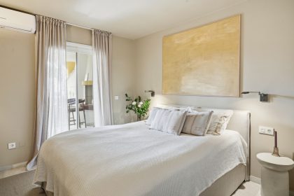 cf4edf9ebeb52fe6a05f4c69cc6189b6 - 26