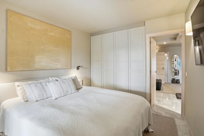 cf4edf9ebeb52fe6a05f4c69cc6189b6 - 28