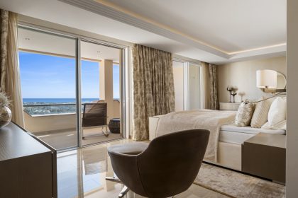 d02f1b320df7684e62c9cef06cba1790 - 9