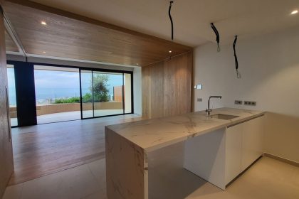 d67a17ce515d26163d46eff3168014c1 - 2