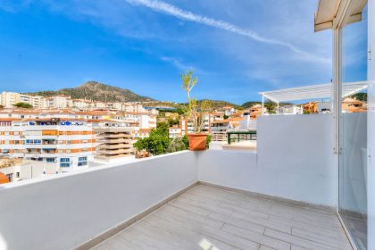 d7cdbe1dcf484bf6ca279385051e7120 - 22