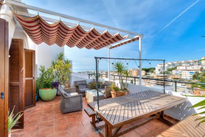 d7cdbe1dcf484bf6ca279385051e7120 - 24