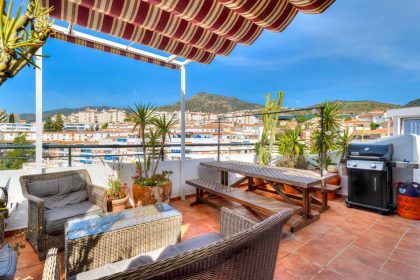 d7cdbe1dcf484bf6ca279385051e7120 - 26