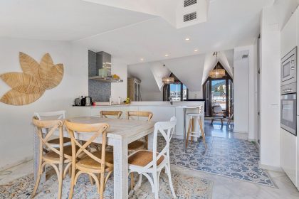 d7cdbe1dcf484bf6ca279385051e7120 - 6