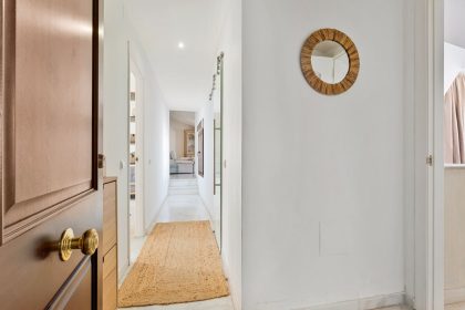 d7cdbe1dcf484bf6ca279385051e7120 - 7