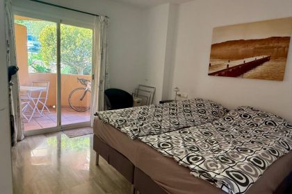 d81b6a14eb8a4ae12114a98a4e22bd12 - 19