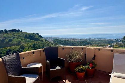 d81b6a14eb8a4ae12114a98a4e22bd12 - 26