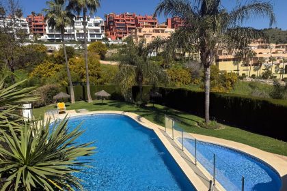 d81b6a14eb8a4ae12114a98a4e22bd12 - 30