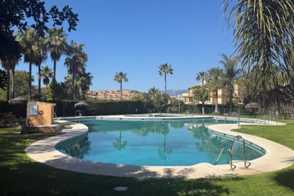 d81b6a14eb8a4ae12114a98a4e22bd12 - 33