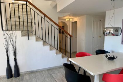 d81b6a14eb8a4ae12114a98a4e22bd12 - 9