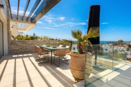 d875f8caef69b9294c9e1b1c6963aa13 - 12