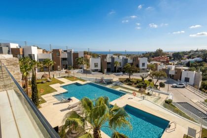 d875f8caef69b9294c9e1b1c6963aa13 - 13