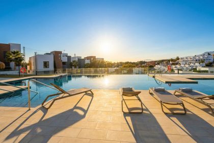 d875f8caef69b9294c9e1b1c6963aa13 - 14