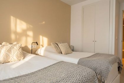 d875f8caef69b9294c9e1b1c6963aa13 - 18