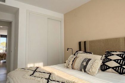 d875f8caef69b9294c9e1b1c6963aa13 - 19