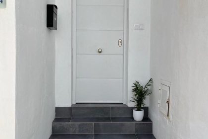 daded04b507a3f5ce268dd48afcbc580 - 19