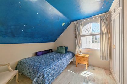 db00252c1941528f5206b68eab9b5d82 - 18