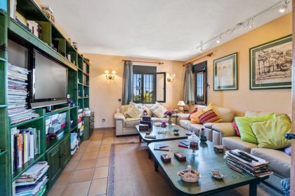 dbec1c5f3ebd11f950f32ca75c160053 - 10