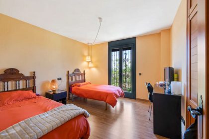 dbec1c5f3ebd11f950f32ca75c160053 - 16