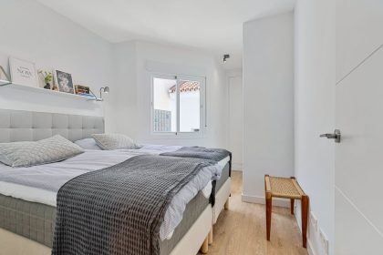 df7fc3d674904c1b2ed126a41bb2b839 - 11