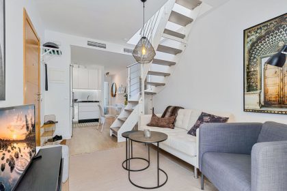 df7fc3d674904c1b2ed126a41bb2b839 - 8