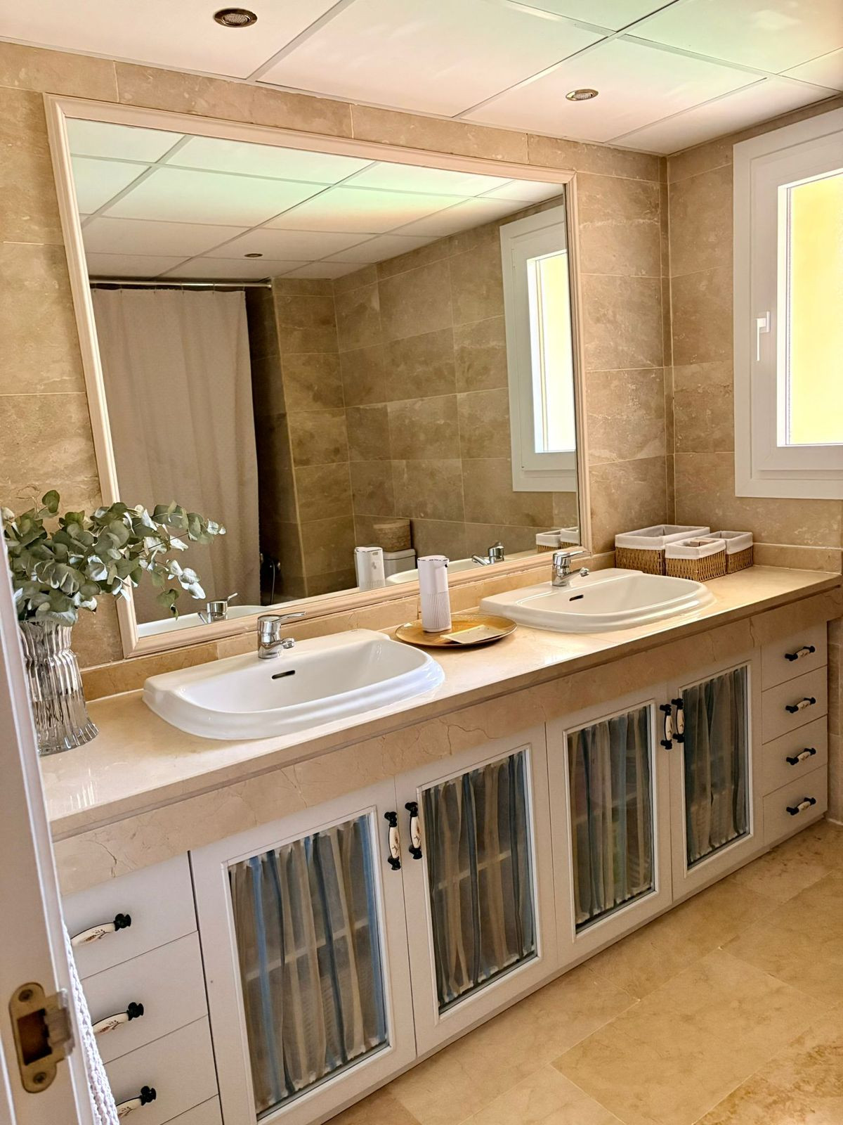 e14e0b1a2fddd02b482245c8229ee7a4 - 14