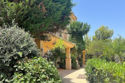 e14e0b1a2fddd02b482245c8229ee7a4 - 27